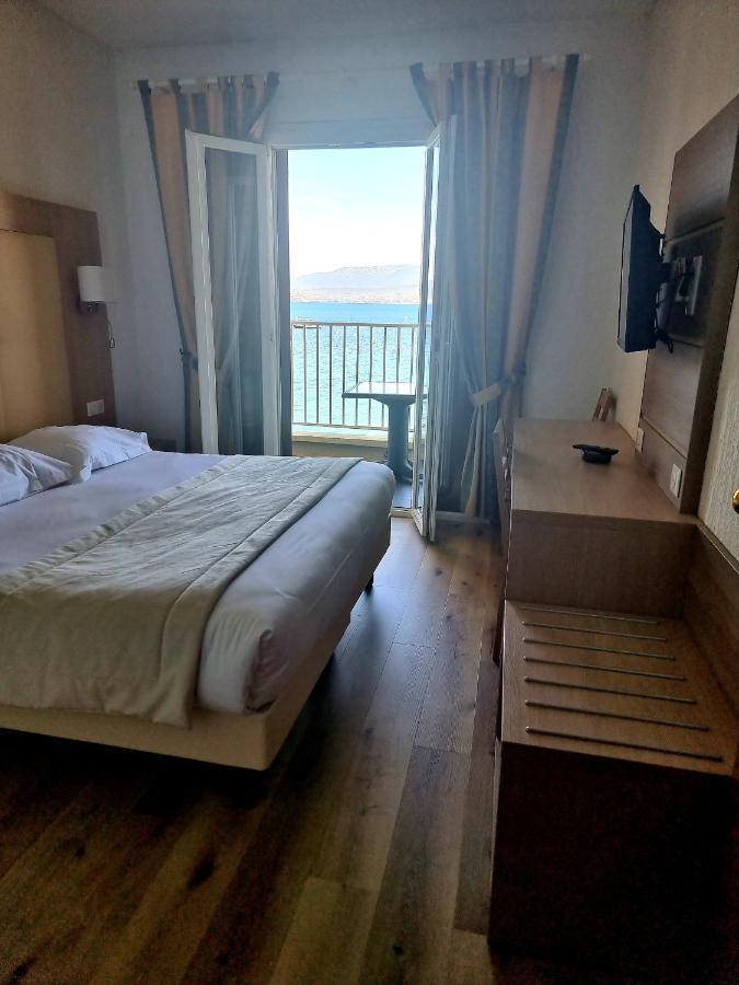 פורטיסיו Hotel U Paradisu מראה חיצוני תמונה